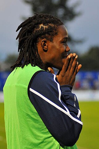 <span class="mw-page-title-main">Kénold Versailles</span> Haitian footballer (born 1984)