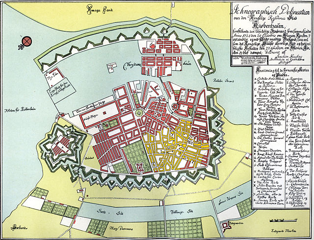 Kort af Joachim Hassing over København 1728 med de brændte bygninger markeret med gult. Nord er nederst til venstre