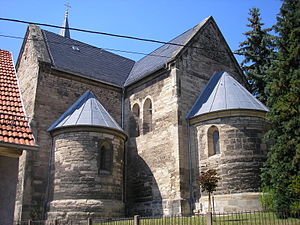 Dos de los tres ábsides de la iglesia de la ciudad de San Bonifatius en Treffurt