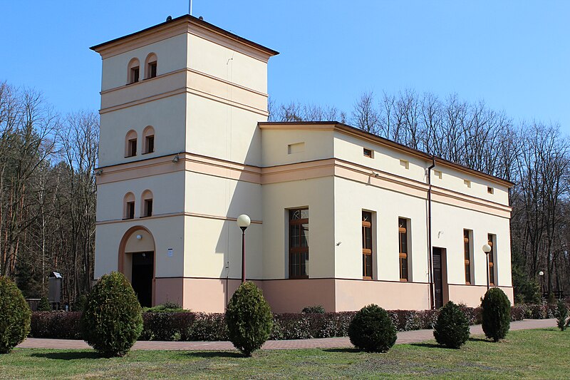 File:Kościoł świętej Anny w Miliczu 1.JPG