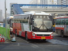 Bus tingkat antarkota jurusan Uijeongbu-Guri-Busan di Korea Selatan (2013)