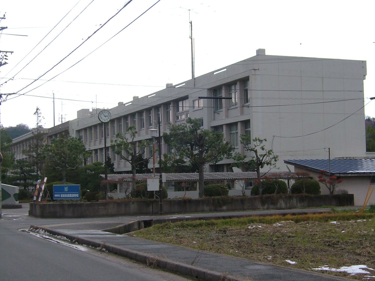 鳥取県立倉吉総合産業高等学校 - Wikipedia