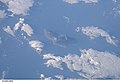 La Palma (satelita foto) kaj Caldera de Taburiente unuarange.