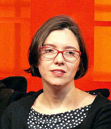 Laura Erber PICT2341 (dipotong).jpg