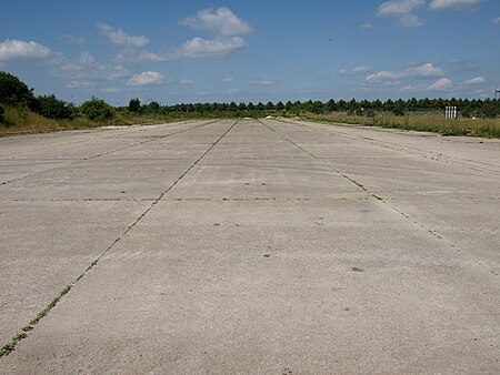 Letzte Spuren des Alten Flugplatzes Augsburg 01