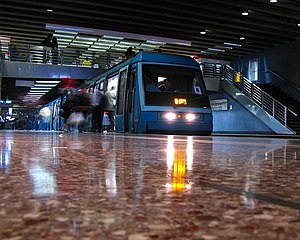 Linea 1 Metro de Santiago.jpg