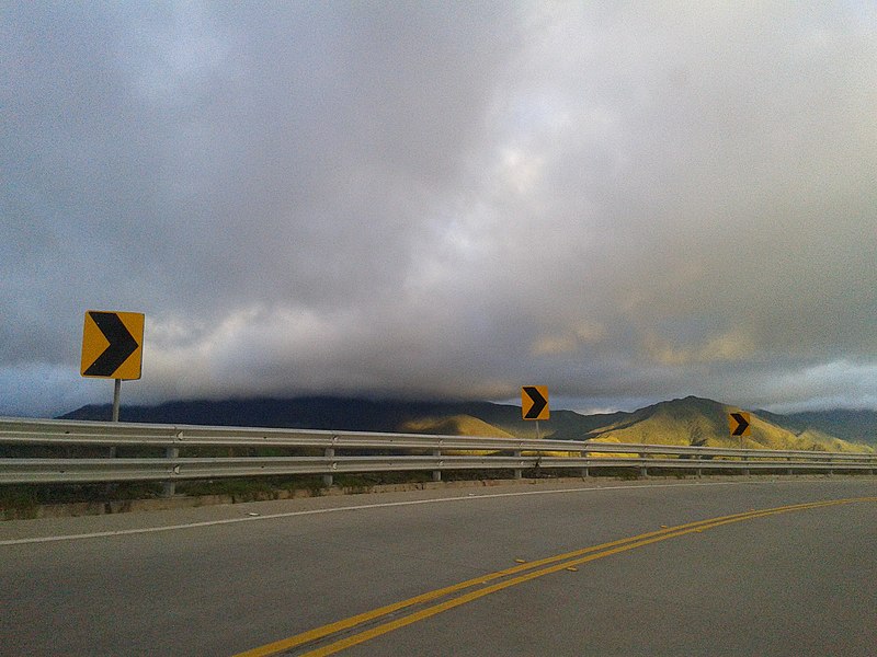 File:Loja, Ecuador - panoramio (17).jpg