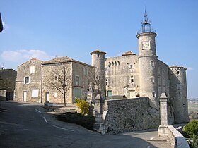 Image illustrative de l’article Château de Lussan
