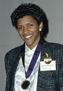 Lynette Woodard (cropped).jpg