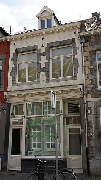 File:Maastricht - rijksmonument 27781 - Hoogbrugstraat 23 20100529.jpg