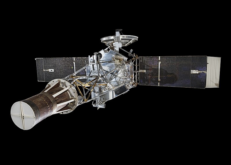 File:Mariner 2 Engineering Model.jpg