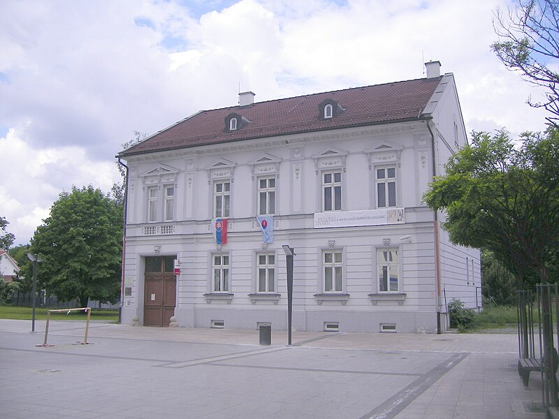 File:Martin, Beňuškovský dom, prvé provizórne sídlo Matice Slovenskej.jpg