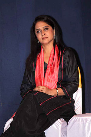 Mrinal Kulkarni snapped at the press meet for movie on Baba Amte 08.jpg