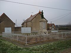 Das Kriegsdenkmal im Jahr 2012.