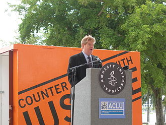 Neal Sonnett speaking at an Amnesty International event in 2008 Neal-sonnett-florida-bar.jpg