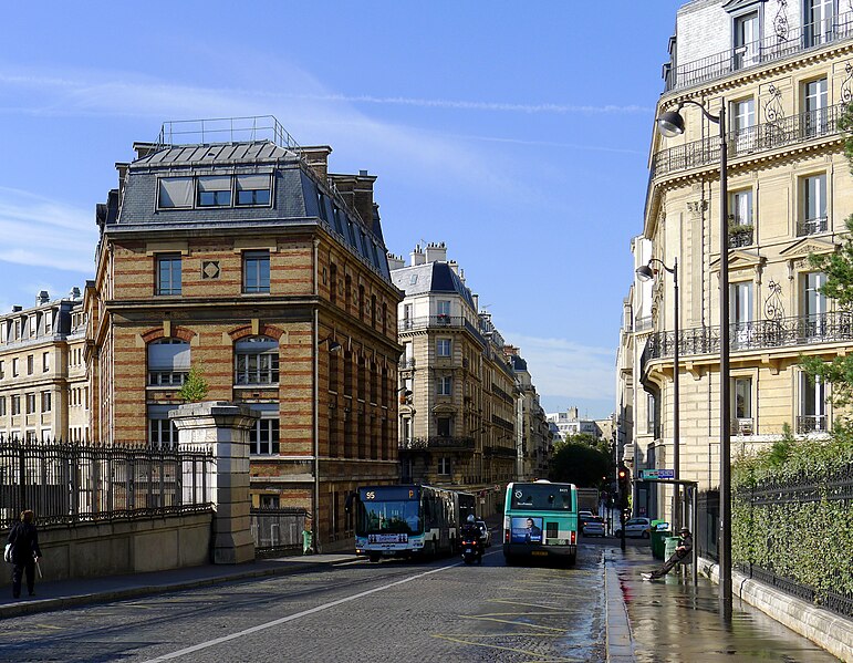 File:P1040755 Paris VIII rue de Vienne rwk.JPG