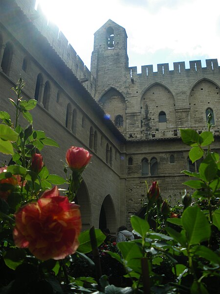 File:Palais des Papes 2.JPG