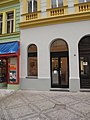 Čeština: ParcelShop ve Pop Art Prague ve Vyšehradské 39 v Praze 2. Praha, Česká republika.