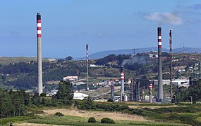 Vista dende Pastoriza, Arteixo da refinería de Repsol