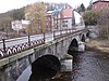 Pont d'Al Cûte (M) og ensemblet dannet af denne bro, sengen af ​​Vesdre og dens bredder, over 100 m nedstrøms og opstrøms (S)