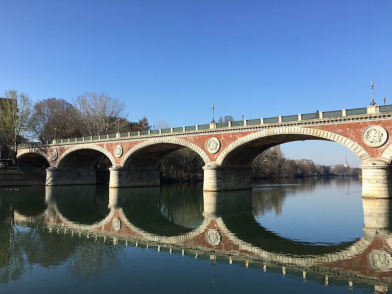 File:Ponte Isabella.jpg