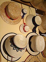 RO HR Muzeul pălăriilor de paie din Crișeni (41).jpg