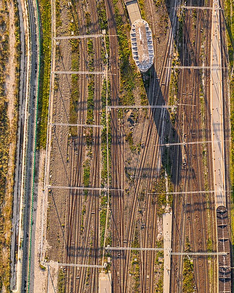 File:Railway station of Pisa Centrale 1.jpg