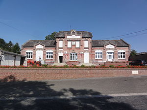 Regny (Aisne) mairie et école.JPG
