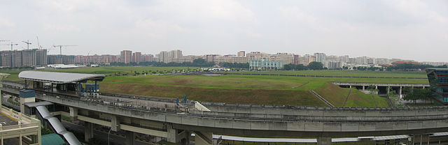 Panoramic view showing the Sengkang LRT line (SKLRT). Renjong LRT station lies to the left, and the Sengkang Depot for North East line and SKLRT to th