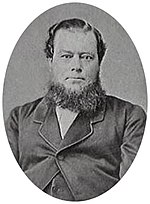 Photograph of bearded man without moustache