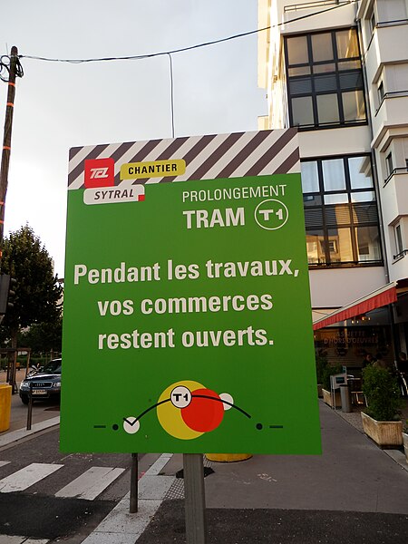 File:Roadsigns extension T1 line Lyon 2012.JPG