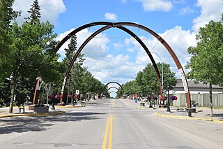<span class="mw-page-title-main">Russell, Manitoba</span> Unincorporated urban community in Manitoba, Canada