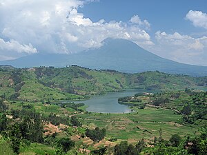 Ruanda: Geografie, Bevölkerung, Soziales