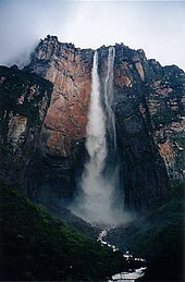 Il Salto Angel, la più alta cascata del mondo.