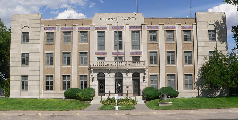 Fájl:Sherman County, Kansas courthouse from W 1.JPG