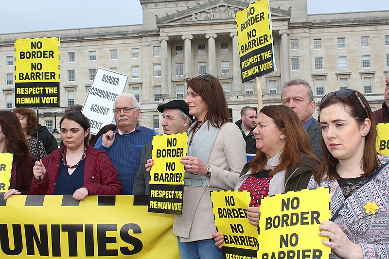 File:Sinn Féin MLA's attend Brexit protest at Stormont (33336609360).jpg