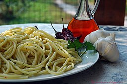 Receta de espaguetis con almejas en salsa verde