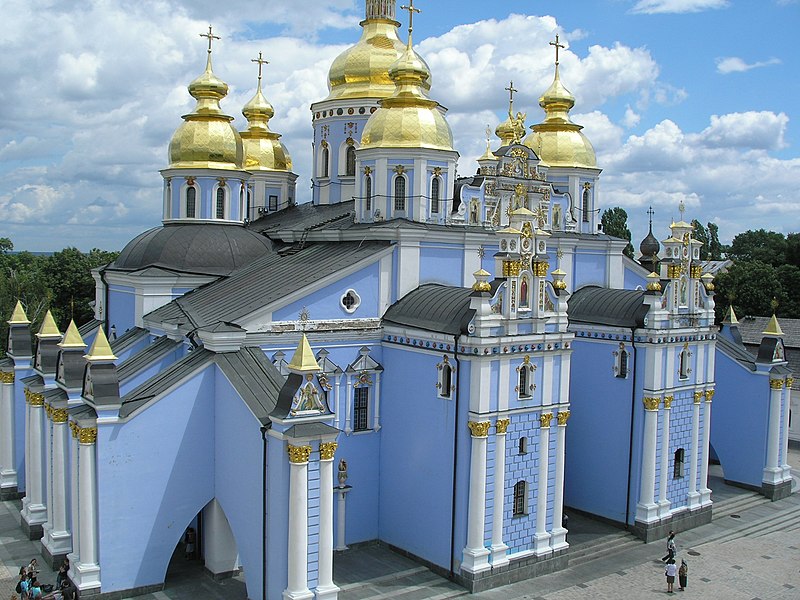 Fájl:St. Michael's Cathedral from belltower.JPG