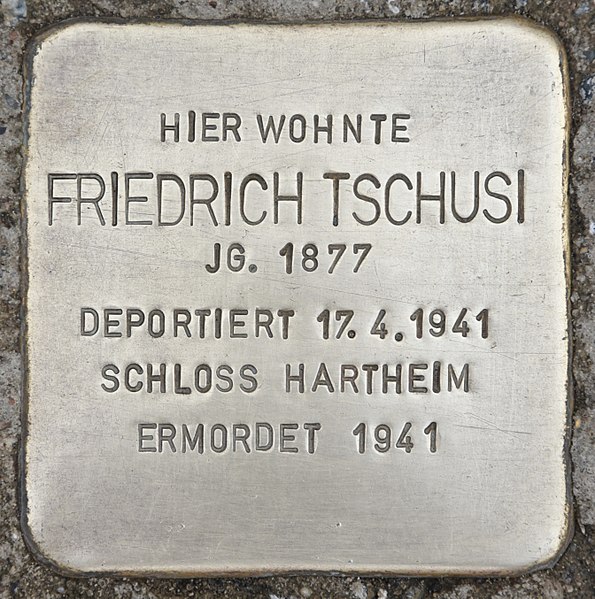 File:Stolperstein für Friedrich Tschusi (Hallein).jpg