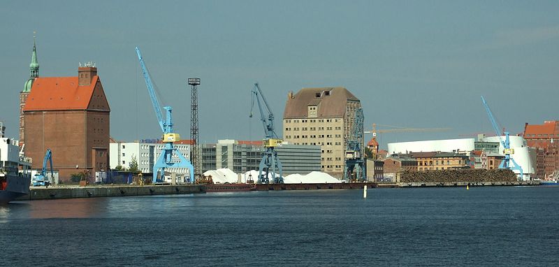 File:Stralsund, pohled na přístav.JPG