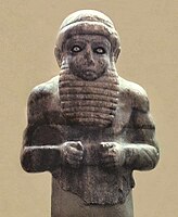 Sumerian dignitary, Uruk, circa 3300-3000 BCE. National Museum of Iraq.[50][51]