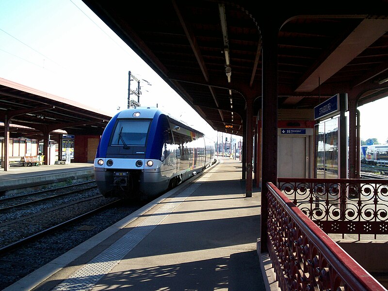 File:TERAlsace LigneStDié Strasbourg 2Terminus.JPG