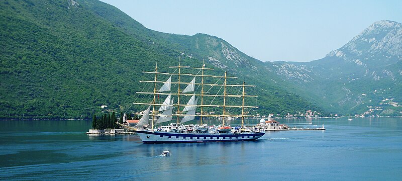 File:The "Royal Clipper" at the Montenegrin coast.jpg