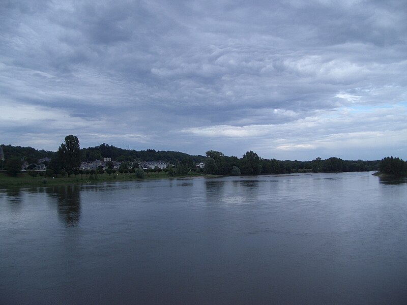 File:The Loire near Langeais.jpg