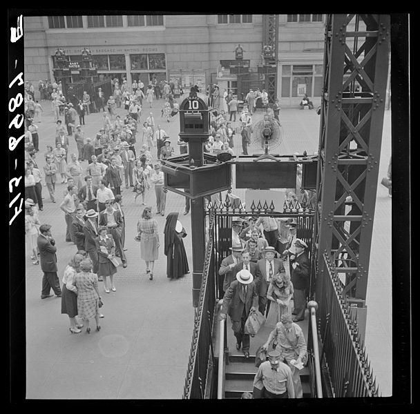 File:Train gate at the Pennsylvania station8d21818v.jpg