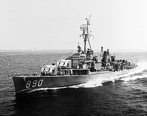 USS Meredith (DD-890) underway in the Mediterranean Sea, 29 June 1959 (USN 1044279).jpg