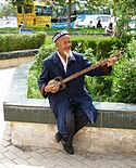 Uighur musician. Kashgar. 2010.jpg