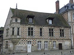 Verneuil-sur-Avre (27) Maison de la renaissance.jpg