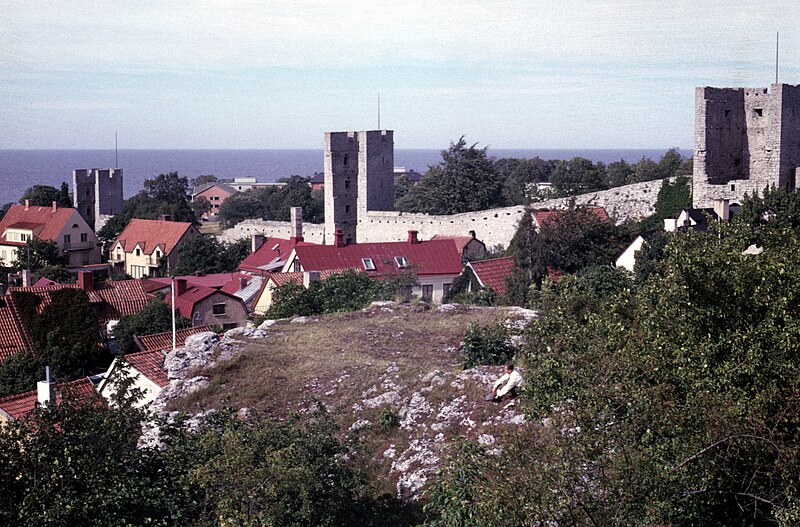 File:Visby from beyond the wall.jpg