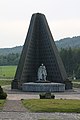 English: Battle of the Dukla Pass memorial in Vyšný Komárnik. Polski: Pomnik poległych w operacji dukielsko-preszowskiej we wsi Vyšný Komárnik.